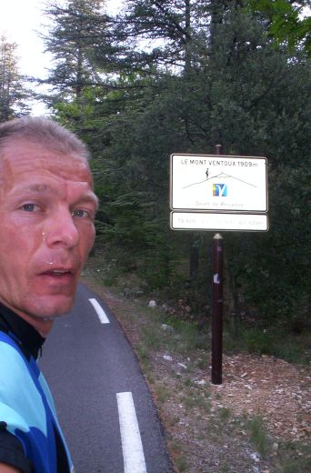 Arie met bord Mont Ventoux